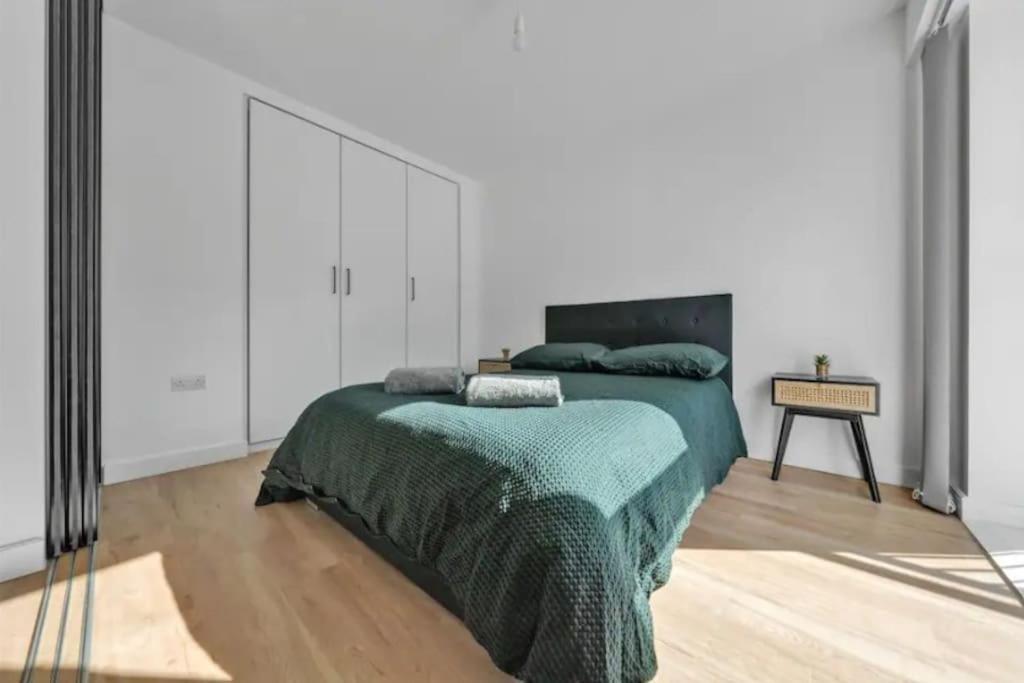 Apartament Deluxe 1 Bed In Colindale Wembley With Freewifitv Londyn Zewnętrze zdjęcie
